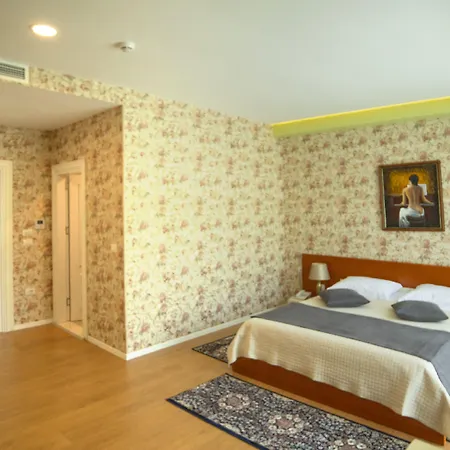 Nbt Reps Hotel Rreshen